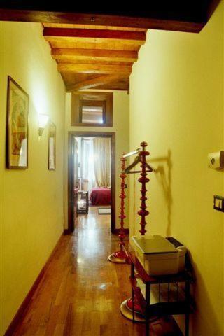 Residenza Mucha Apartment Roma Phòng bức ảnh
