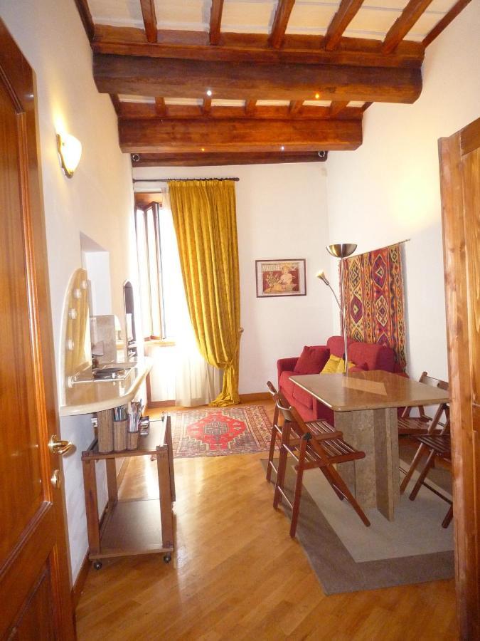 Residenza Mucha Apartment Roma Phòng bức ảnh