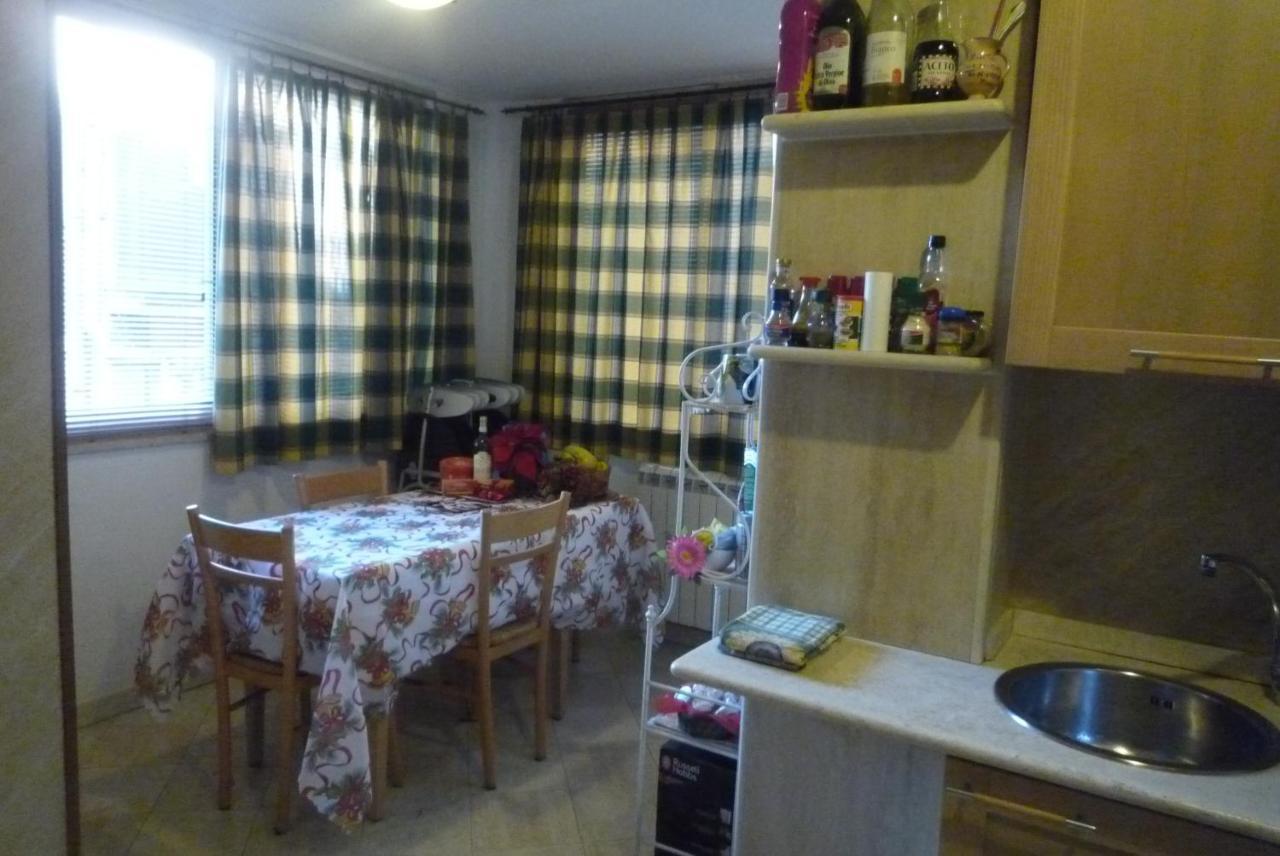 Residenza Mucha Apartment Roma Phòng bức ảnh